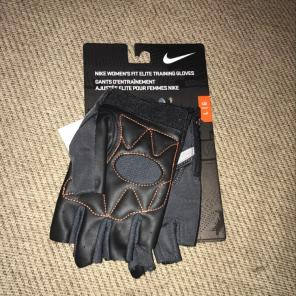 New Nike Women's Elite Training Gloves L