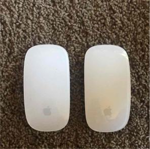 2 Apple wireless mouses