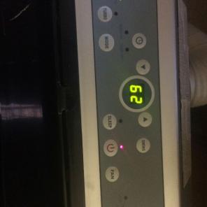 Air conditioner / dehumidifier