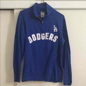 Dodger sweatshirt