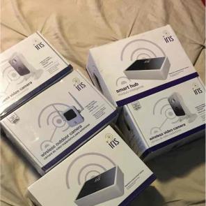 Iris hub and camera