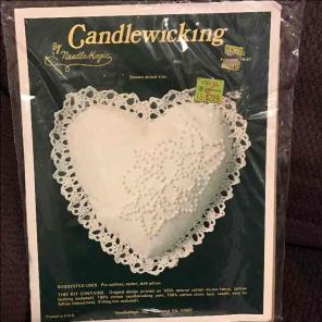 Primrose heart Candlewicking pillow set