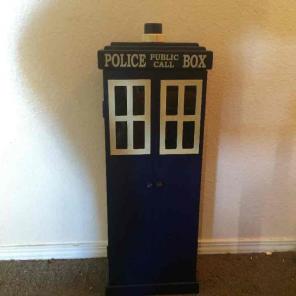 Doctor Who TARDIS Cabinet