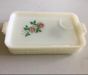 Anchor Hocking Snack Set Trays- Roses