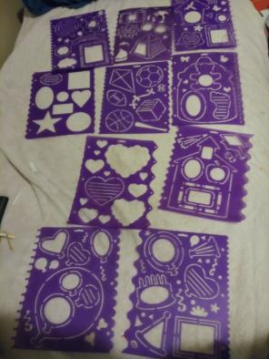 10 Stencils with varied themes