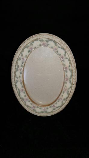 Porceline oval picture frame