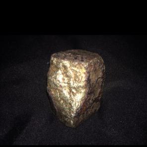 Gold Matrix Natural Cube