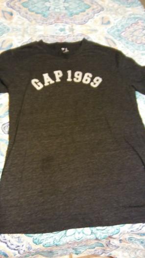 Men's GAP Tee. Sz. Small.