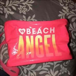 Victoria Secret PINK angle cooler