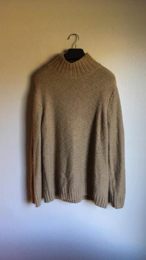 H&M Men's Camel Turtle Neck