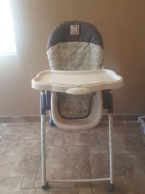 Safety 1st High Chair