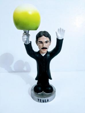 Oddbobbles Nikola Tesla Bobblehead