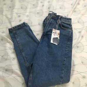Mom fit jeans