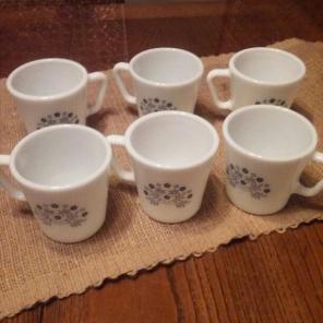 Set of 6 Pyrex D Handle coffee mugs blue