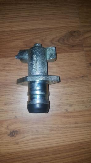 Ford Cargo Clutch Slave Cylinder