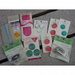 Vintage sewing notions