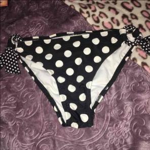 NWOT BRAND NEW Mudd Bikini Bottoms Small