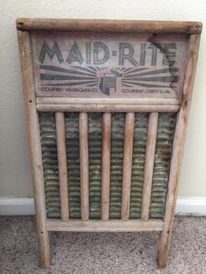 Vintage / Antique Maid-Rite Wash Board