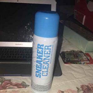 Sneaker cleaner