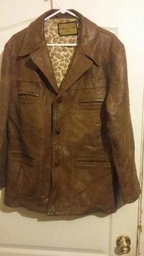 A ROBERT LEWIS IDEA LEATHER JACKET