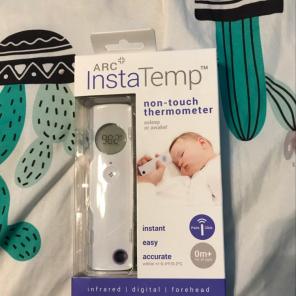 ARC InstaTemp 0 touch Thermometer
