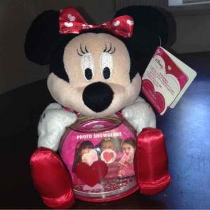 Disney Minnie Mouse Snow Globe Pic Frame