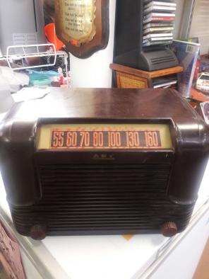 RARE 1946 Superheterodyne Tube Radio