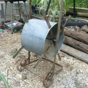 Vintage hose reel