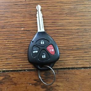 2010 Toyota Camry key