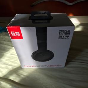 Beats Solo 3 Wireless-Black- Brand New