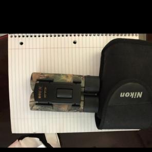 Nikon aculon Binoculars