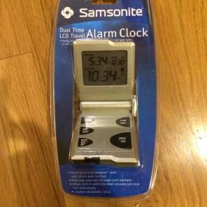 Travel alarm clock