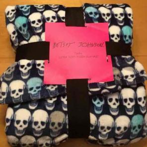 ‼️FREE SHIP‼️Betsey Johnson Blanket