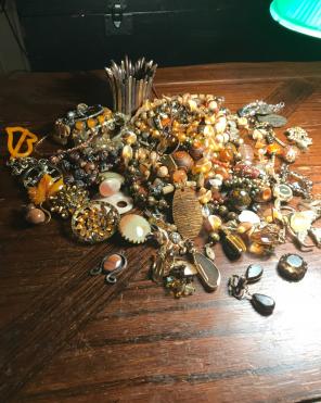 Lot Of Brown/amber VTG & New Jewelry