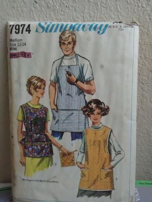 Full Apron Pattern 1970's Uncut Vintage