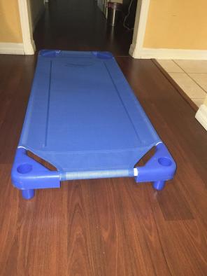 Dandi-li-on Child’s Cot