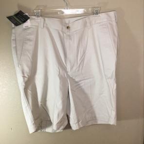 NWT Men 38 Jos.a.bank Khaki Ivory Shorts