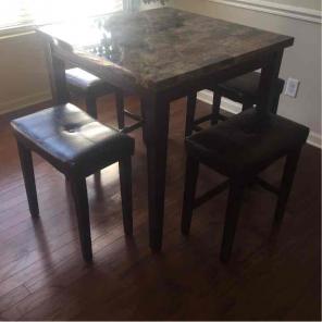 Dinning room table