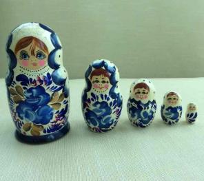 Wooden Matryoshka Russian Nesting Dolls