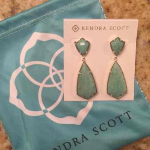 New Kendra Scott Carey earring Amazonite