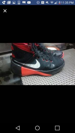 Basketball Nike Shoes Size 4.5 ! $115