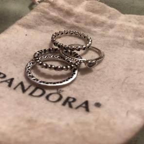 Pandora Ring Bundle All Size 52(6$