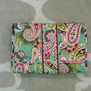 NEW Vera Bradley changing pad clutch