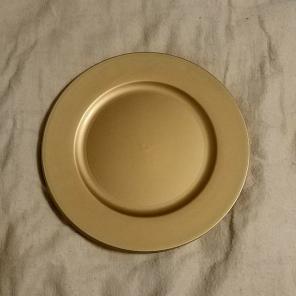6 gold chargers