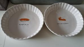 Rae Dunn Pie Dish