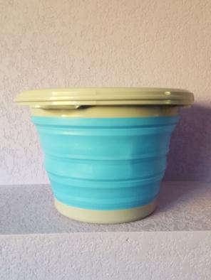 Collapsible bucket 1.3 gallon