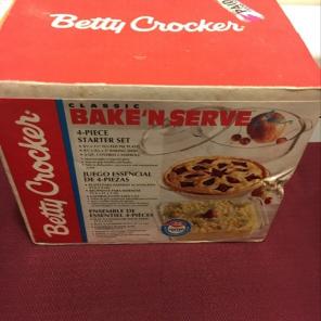 Vintage Betty Crocker 3 Piece Bakeware