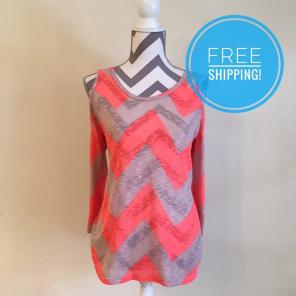 Women's Medium Chevron Knit Top