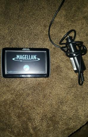 Magellan gps missing rubber stopper.