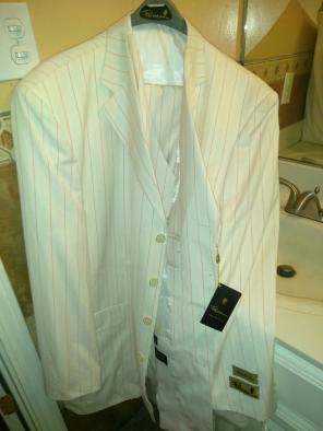 Never worn spring suit!!!! Vest incl.